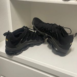 Men’s Size 13 Vapormax Plus
